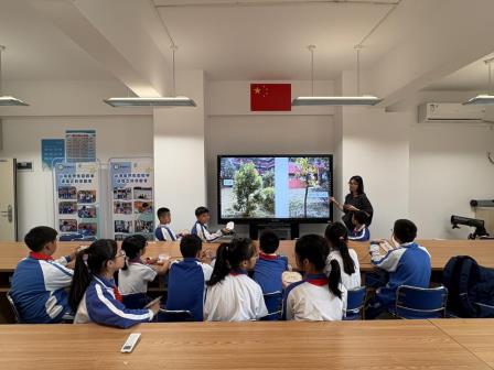 山海植语，绿满校园 ——深圳市梧桐小学开展“植物园进校园”之植物铭牌悬挂活动