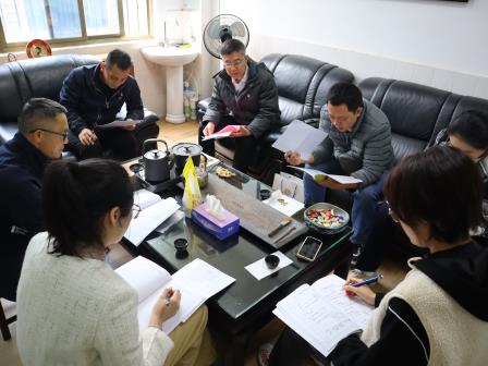 蜕变启新篇，精筑绘未来——区教科院到罗芳小学开展2024新教师“十项基本功”达标过关行动