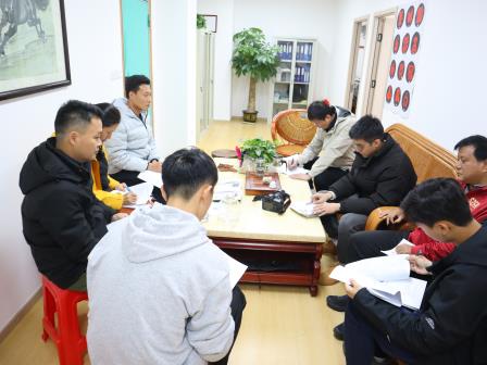 蜕变启新篇，精筑绘未来——区教科院到罗芳小学开展2024新教师“十项基本功”达标过关行动