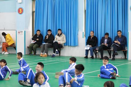 蜕变启新篇，精筑绘未来——区教科院到罗芳小学开展2024新教师“十项基本功”达标过关行动