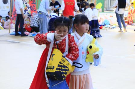 非遗智创传薪火 科创贯通育新苗——仙桐实验小学的“墟市”好火！