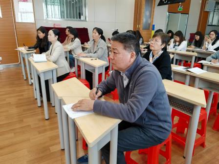 智教融合创新，云翼载梦前行——深圳市华丽小学举行“云平台AI升级赋能教育教学全解析”培训专题讲座