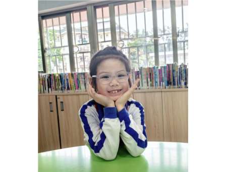 每日一微笑——深圳市怡景小学启动“美育一件事”班班行动
