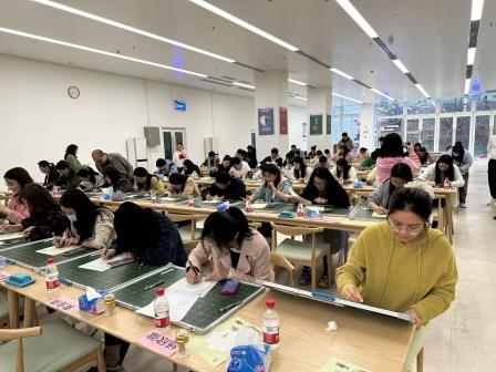 翰墨传薪火，丹心铸师魂 ——深圳市桂园中学举办“笔韵学堂”书法培训暨“两笔字”比赛