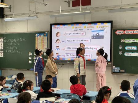 学习方式变革之碧波探索 ——记碧波小学“5.20”小组合作就教学改革主题家长开放日