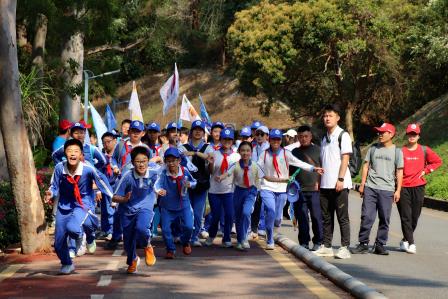 二十公里徒步挑战，走出大思政育人新范式——深圳市泰宁小学开展2025年“二十公里远足拉练”毕业纪念课程