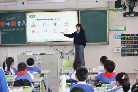 “破茧行动”走进草埔小学助力新教师专业成长