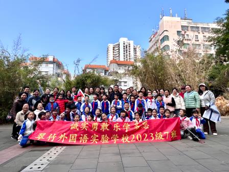 春“锋”暖人心，劳动践初心—— 深圳市翠竹外国语实验学校迟彦名班主任工作室成员班级雷锋月主题活动