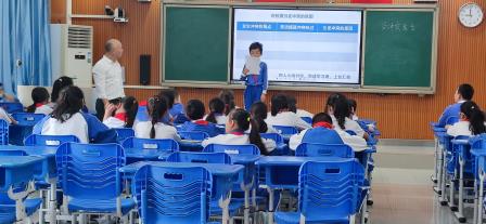 校长上思政课 共探校园冲突解决之道