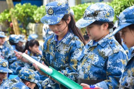 深圳市怡景小学开展4-6年级社会实践活动