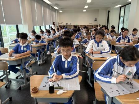 墨香润童心，书法传文明——罗湖未来学校开展书法讲座