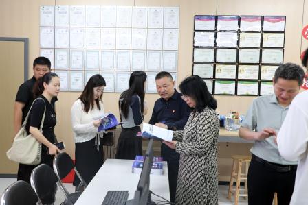 深圳市罗湖区滨河实验中学与安师大附外城东校区教学交流活动｜皖江名师鹏城行，教育联袂谱新篇