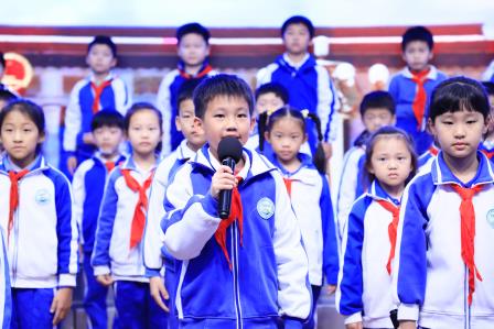 风气清明时 民俗润童心——深圳市仙桐实验小学清明节升旗仪式及安全教育主题中队课