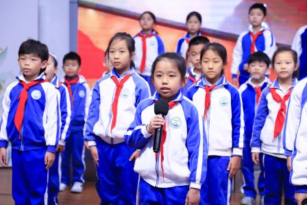 风气清明时 民俗润童心——深圳市仙桐实验小学清明节升旗仪式及安全教育主题中队课