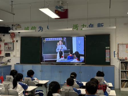 风气清明时 民俗润童心——深圳市仙桐实验小学清明节升旗仪式及安全教育主题中队课