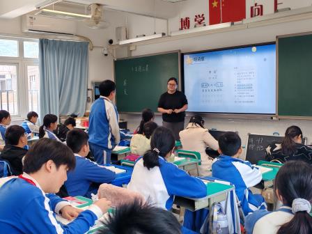 推门问诊锤炼新师功 集智教研共筑优课堂 ——深圳市梧桐小学开展新教师推门听课活动