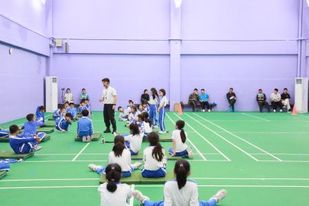 十项考核炼真功，新师破茧展芳华——罗湖区教科院到深圳市莲南教育集团安芳小学开展2025年新教师“10项基本功”过关考核指导行动