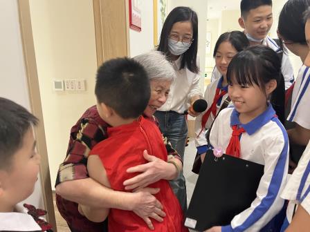 七彩志愿‘贝’有爱·雷锋精神代代传 ——翠北实验小学开展探访水贝党群服务中心“行走的思政课”实践活动（第20期）
