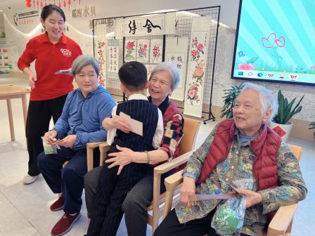 七彩志愿‘贝’有爱·雷锋精神代代传 ——翠北实验小学开展探访水贝党群服务中心“行走的思政课”实践活动（第20期）