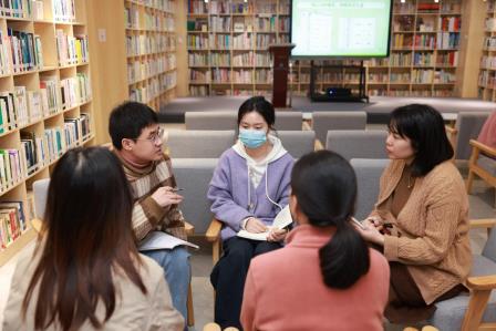 翠北实验小学举办新教师专题研讨活动 聚焦课堂守护与儿童对话