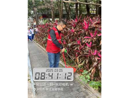 雷锋就在身边、雷锋就在心中