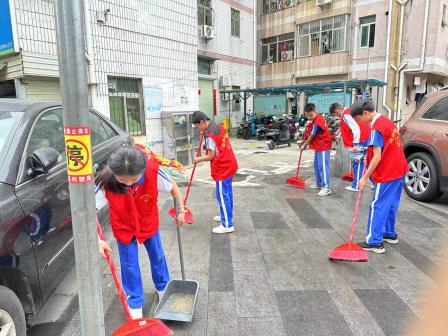 学雷锋，做志愿，服务改革建新功--清秀小学开展“3•5”学雷锋主题志愿服务活动