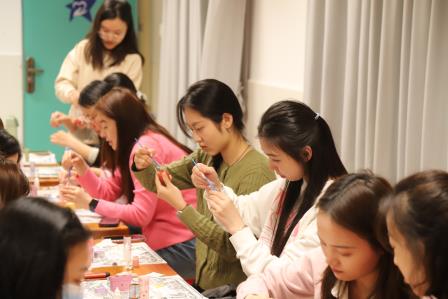桃李春风  师韵芳华 ——星园学校开展妇女节主题活动
