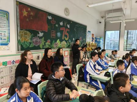 视导赋能指方向 精准把脉促提升——区教科院专家到红桂小学开展教学视导活动