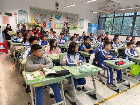 视导赋能指方向 精准把脉促提升——区教科院专家到红桂小学开展教学视导活动