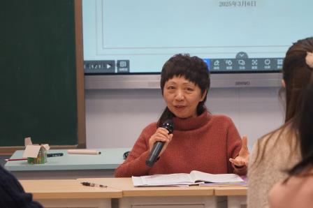 专家指导明方向 深耕课堂启新程——罗湖小学邀请特级教师徐永红开展评课指导活动