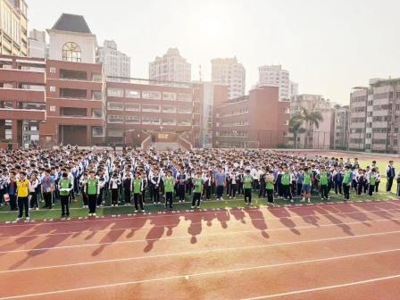 多措并举织密交通安全网，守护学生平安成长