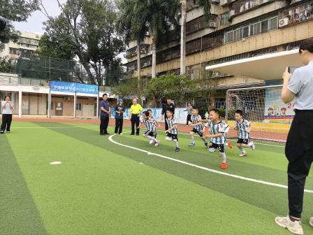 “踢”出衔接新路径，幼小贯通育未来  ——深圳市碧波小学、罗湖区教工幼儿园举行足球联谊赛