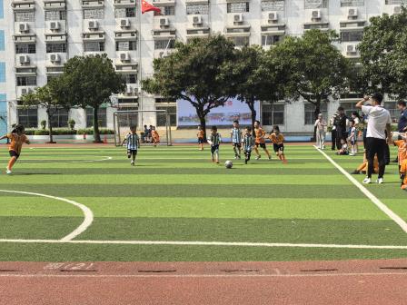 “踢”出衔接新路径，幼小贯通育未来  ——深圳市碧波小学、罗湖区教工幼儿园举行足球联谊赛