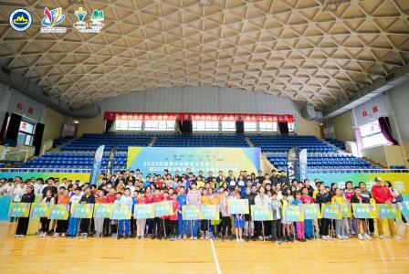 松风拂壁健儿凌云展翅 泉韵绕岩少年踏梦飞歌 —— 罗湖区攀岩队征战 2025 年全国青少年攀岩公开赛载誉归来