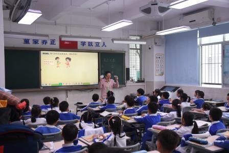 桂园教育集团桂园小学举行教学开放周活动
