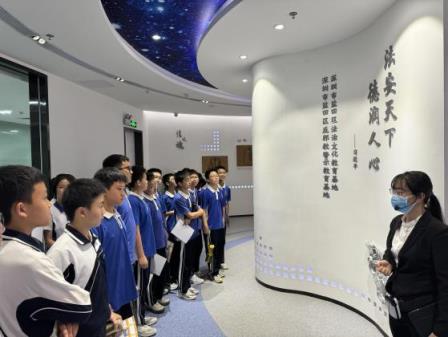 行走的思政课 | 当课本上的法条“活”了过来，是种怎样的体验？ ——罗湖未来学校盐田法治教育基地研学全记录