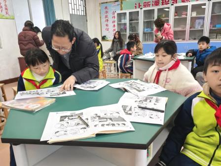 智慧送教 同心同行——罗芳小学赴怀集中洲镇中心小学开展“名优教师示范+AI赋能”送教送培活动