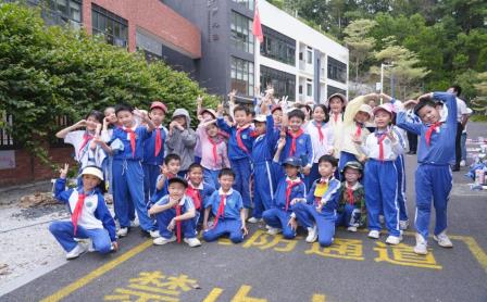 深圳市罗湖未来学校携手清水河街道银湖社区共建“未来花苑”活动纪实 ——劳动教育育新苗 校社共绘生态美