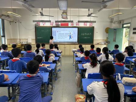 扬帆起航，筑梦九天—— 深圳市锦田小学举行第十一周升旗课程展示活动