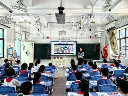 第五责任区督学到怡景小学开展“双减+”专项督导