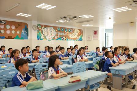 春意润少年，书香伴成长 ——深圳市翠北实验小学第11周主题班会
