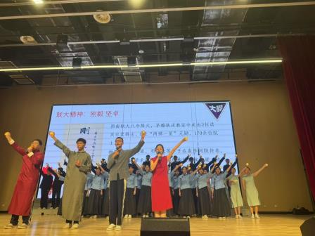“美育一件事”松涛铮铮亮点闪耀 “同唱一阙歌”泉韵琅琅风采彰显 ——深圳市松泉实验学校开展“唱响时代旋律，诵读家国情怀”班级风采展系列活动