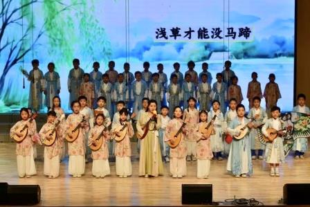 “美育一件事”松涛铮铮亮点闪耀 “同唱一阙歌”泉韵琅琅风采彰显 ——深圳市松泉实验学校开展“唱响时代旋律，诵读家国情怀”班级风采展系列活动