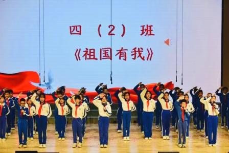 “美育一件事”松涛铮铮亮点闪耀 “同唱一阙歌”泉韵琅琅风采彰显 ——深圳市松泉实验学校开展“唱响时代旋律，诵读家国情怀”班级风采展系列活动