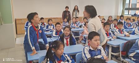 同在阳光下，有爱不孤独——深圳市东晓小学开展融合教育活动
