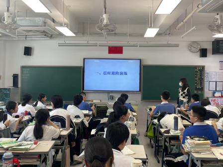 临“震”不乱，安全同行——深圳市红桂中学开展地震应急疏散演练