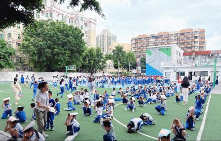 防震减灾强意识 应急演练筑平安--莲塘小学开展地震应急疏散演练活动