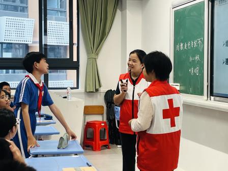 校社联动“红”引擎，勇敢向欺凌说“不”——东晓小学反欺凌课堂点燃少年勇气