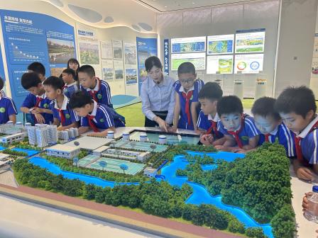 津津有味生态游  罗湖美育绿韵留——向西小学“每周半天计划”开启沉浸式生态教育实践