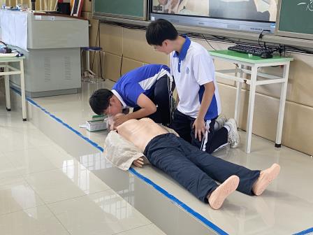 践行课标明方向，躬行实践启新知 ——罗湖区初中生物学优质课堂研讨活动在罗外初中举行